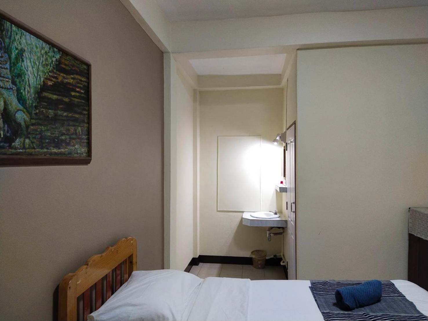 The Shire Guesthouse Chiang Mai Phòng bức ảnh